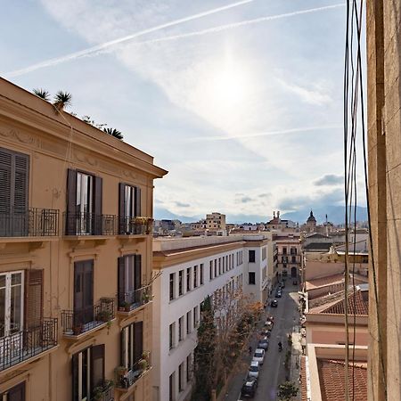 B&B Novecento ปาแลร์โม ภายนอก รูปภาพ