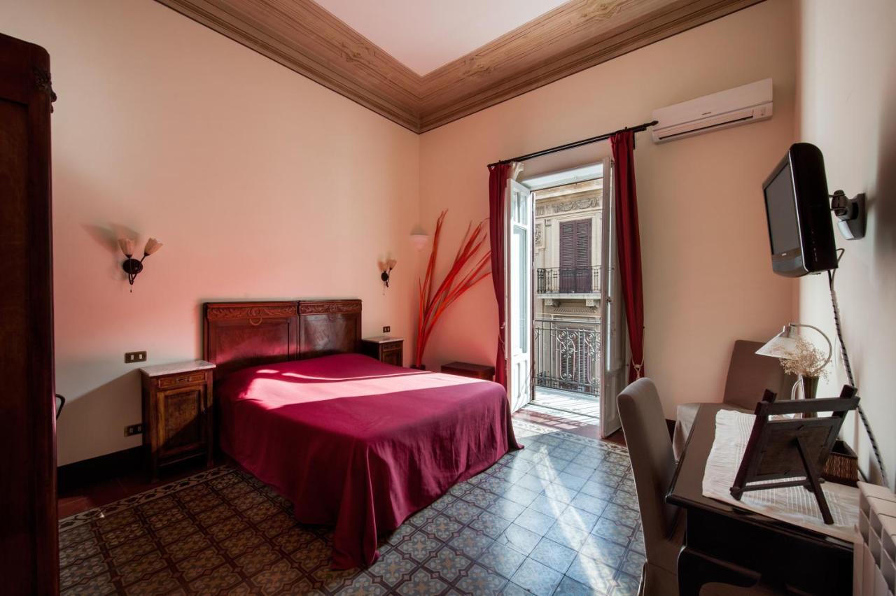 B&B Novecento ปาแลร์โม ภายนอก รูปภาพ