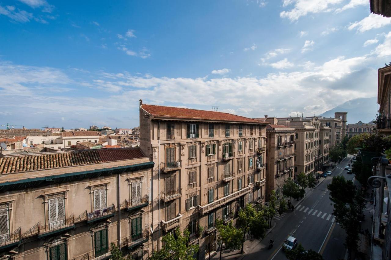 B&B Novecento ปาแลร์โม ภายนอก รูปภาพ