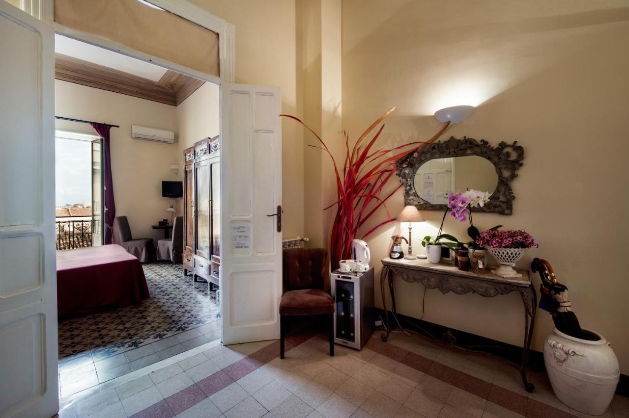 B&B Novecento ปาแลร์โม ภายนอก รูปภาพ