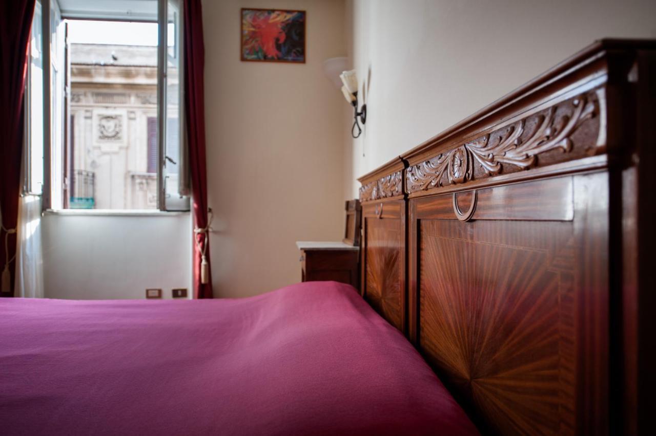B&B Novecento ปาแลร์โม ห้อง รูปภาพ